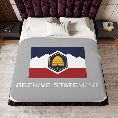 Beehive Statement Grey Sherpa Blanket